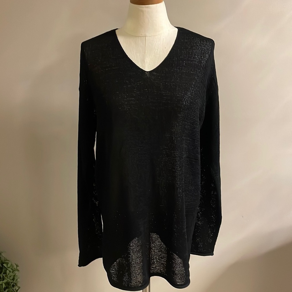 111 STATE semi sheer women’s black knit sweater tunic / V neck relaxed fit Med